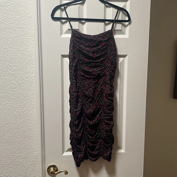 REFORMATION Floral Rose Print Ruched Mini Dress - Picture 6 of 10